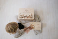 Bild in Galerie-Betrachter laden, Erinnerungskiste Bär aus Holz personalisiert | Geschenkidee zur Taufe, Geburt, Start in den Kindergarten und vieles mehr by Woodlandkid - Erinnerungskisten - Boxes & Bins