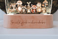 Bild in Galerie-Betrachter laden, Nachtlicht "Tierfreunde" personalisiert aus Acryl, Holzfuß Gravur, Babygeschenk Geburt, Kinderzimmer, Persönliches Geschenk zur Taufe by Woodlandkid - Nachtlichter - Night Lights
