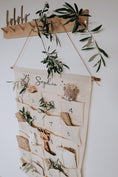 Bild in Galerie-Betrachter laden, Stoff Adventskalender für Kinder mit Wunschnamen personalisiert | Großer Weihnachtskalender mit 24 Taschen zum selbst Befüllen by Woodlandkid - Christmas - Advent Calendars