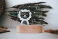 Bild in Galerie-Betrachter laden, Personalisierte "Löwe" Nachtlampe aus Holz und Acryl, LED Kinderzimmer Lampe, Taufgeschenk, Babylampe, Geschenkidee für Kleinkinder