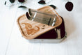 Load image into Gallery viewer, Edelstahl Bento Lunchbox mit Bambusdeckel | Personalisierte Brotzeit Dose in Dino Design | Geburtstag, Wandern, Schulausflug