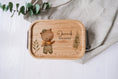 Load image into Gallery viewer, personalisierte Lunchbox aus Edelstahl mit buntem Holzdeckel | Brotdose für Kinder "Bärenstark" | Geschenk zum Kindergarten oder Schulstart