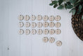 Load image into Gallery viewer, Deko Zahlen aus Holz in Buche