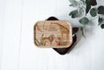 Bild in Galerie-Betrachter laden, personalisierte Brotbox "Dschungel" aus Edelstahl mit Bambusdeckel | Brotzeit Dose mit bunten Dschungel Motiven | Breite Bügel für Kinder by Woodlandkid - Lunchbox - Lunch Bags & Boxes