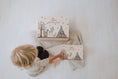 Bild in Galerie-Betrachter laden, Personalisierte Erinnerungskiste aus unbehandelten Birkenholz mit Name | Boho Waldtiere | Zum aufbewahren und dekorieren | Taufe Geburt by Woodlandkid - Erinnerungskisten - Boxes & Bins