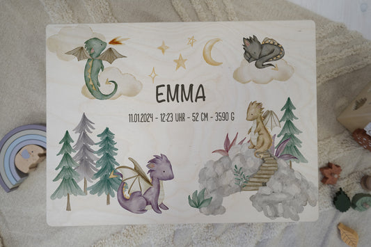 Erinnerungskiste Drachen Baby personalisiert | Zum aufbewahren und dekorieren | Geschenkidee zur Taufe oder Geburt by Woodlandkid - Erinnerungskisten - Boxes & Bins