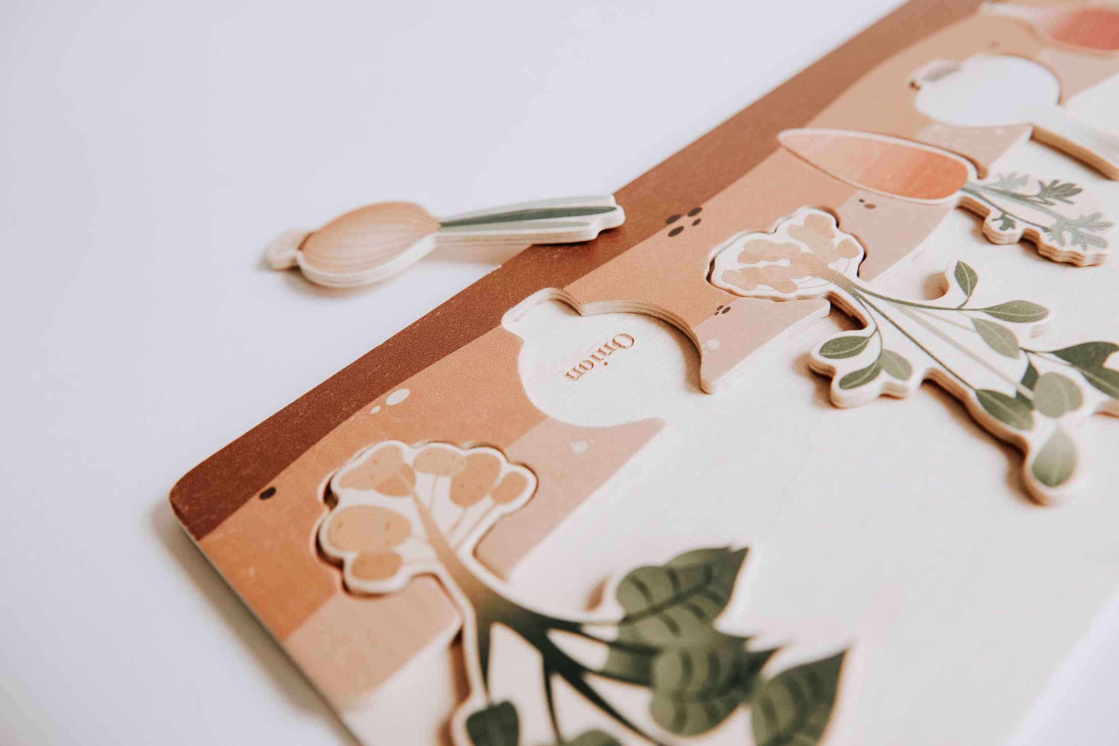 Steckpuzzle Gemüsebeet und Lernpuzzle in englisch für Kinder, personalisiertes Geburtstagsgeschenk, Pädagogisches Geschenk für Kinder by Woodlandkid - - Baby & Toddler Toys