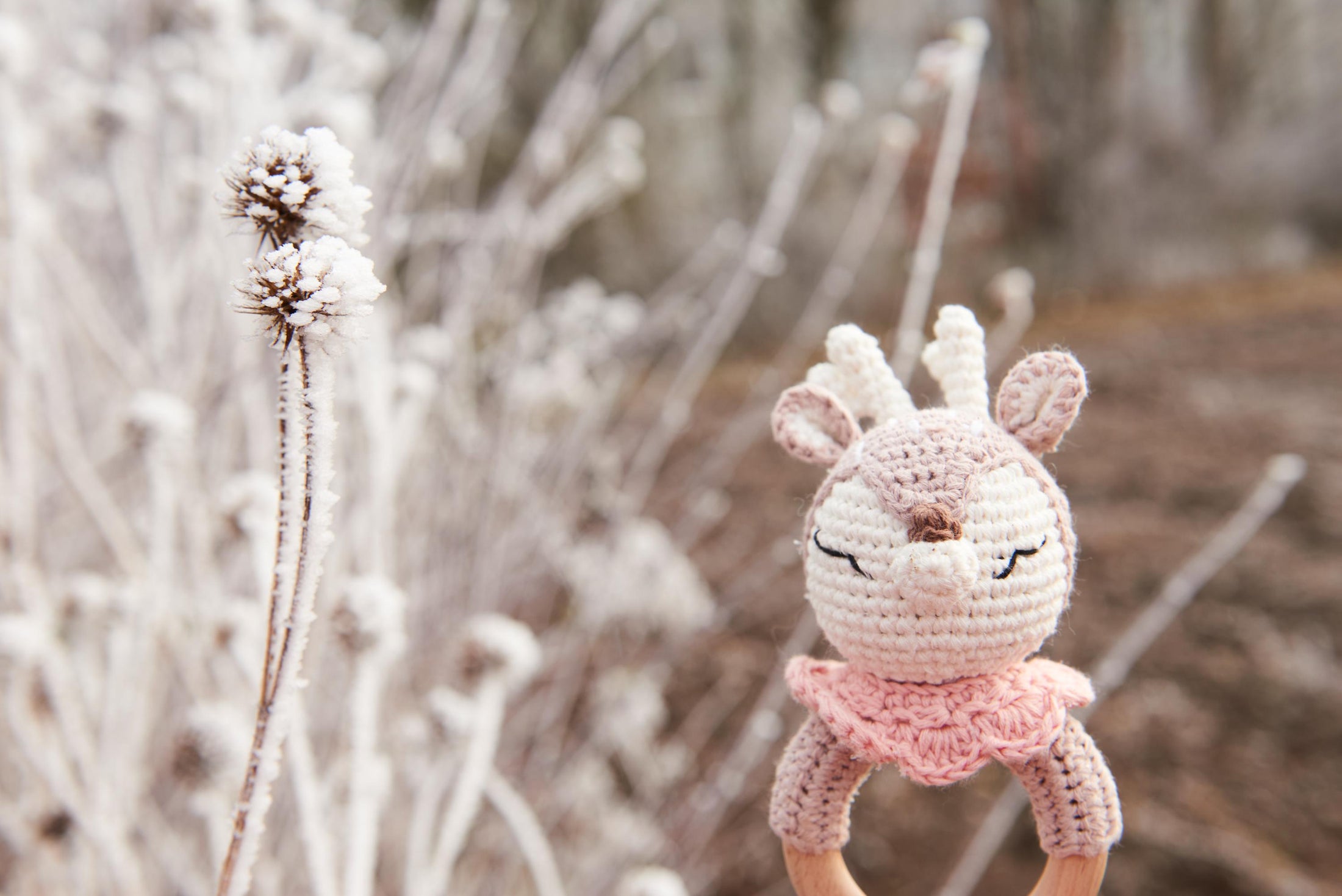 Greifring Reh mit Namen - Geschenk zur Geburt für Jungen und Mädchen, Beißen und Greifen personalisiertes Taufgeschenk by Woodlandkid - Baby - Rattles