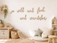 Bild in Galerie-Betrachter laden, Wandbild aus hellem Holz "sei wild, frech und wunderbar" für Kinderzimmer by Woodlandkid - Wall Decor - Wall Decals & Murals
