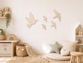 Load image into Gallery viewer, Wandbild "vögel" aus Birkenholz für Kinderzimmer als Set mit 5 Vögeln by Woodlandkid - - Panels & Wall Hangings

