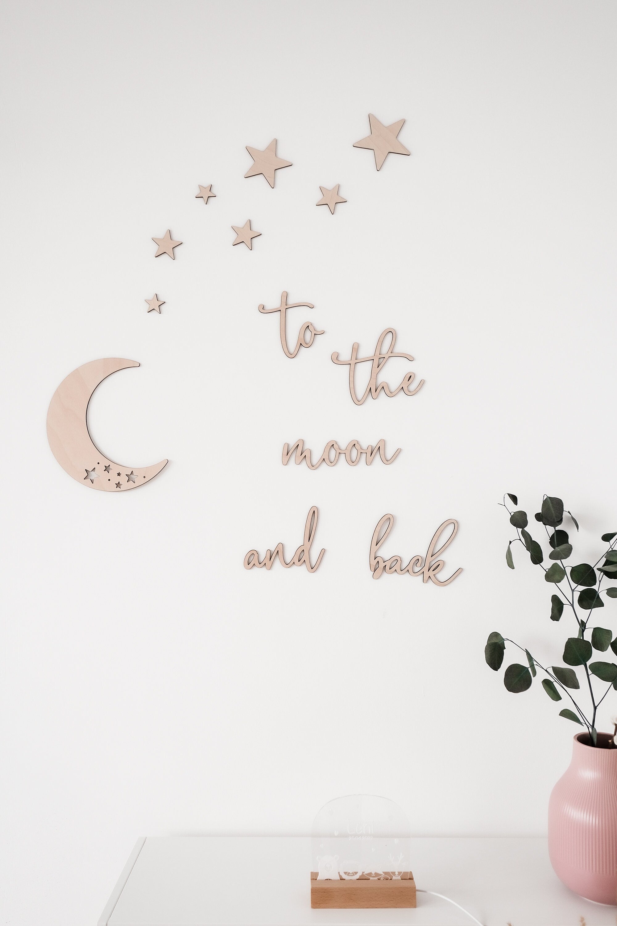 Wandspruch "To the moon and back" aus Holz | Set Mond und Sterne | 3D Wandtattoo | Wanddeko Kinderzimmer