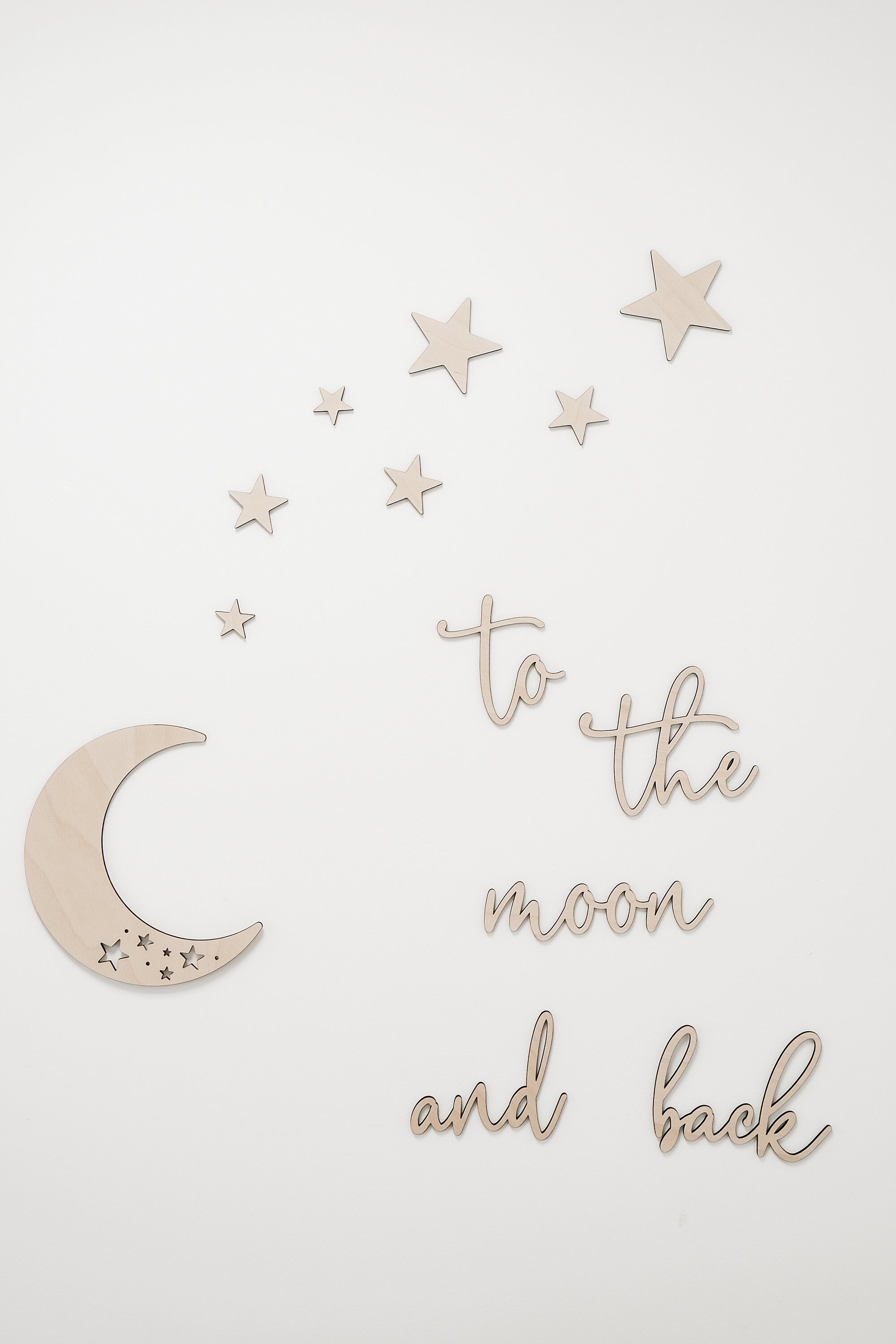 Wandspruch "To the moon and back" aus Holz | Set Mond und Sterne | 3D Wandtattoo | Wanddeko Kinderzimmer