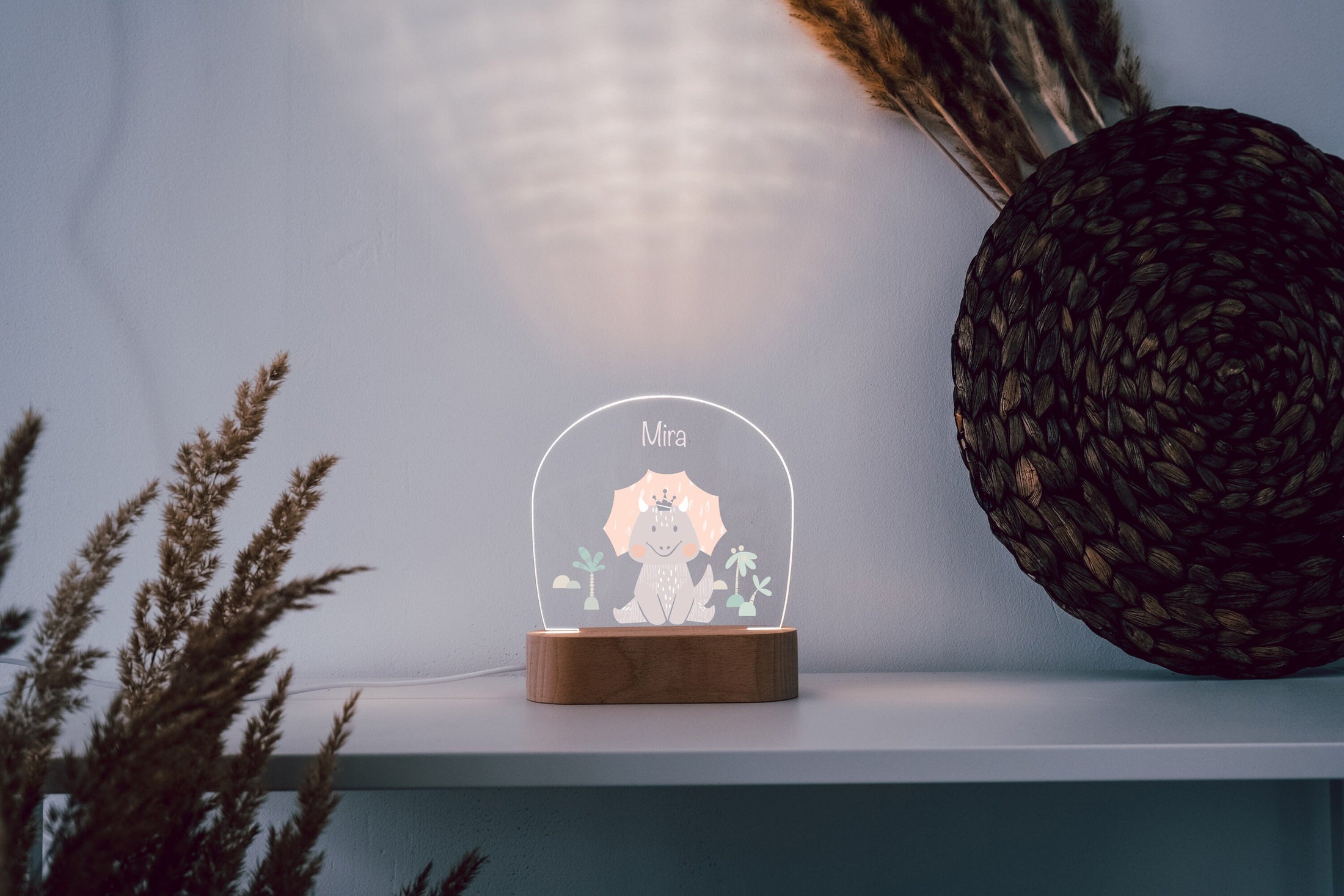 Acryllampe "bunter Dino", Holzsockel Gravur, Babyzimmer Geschenk, Personalisierte Geburtstagsgeschenke, Geschenke für Kinder