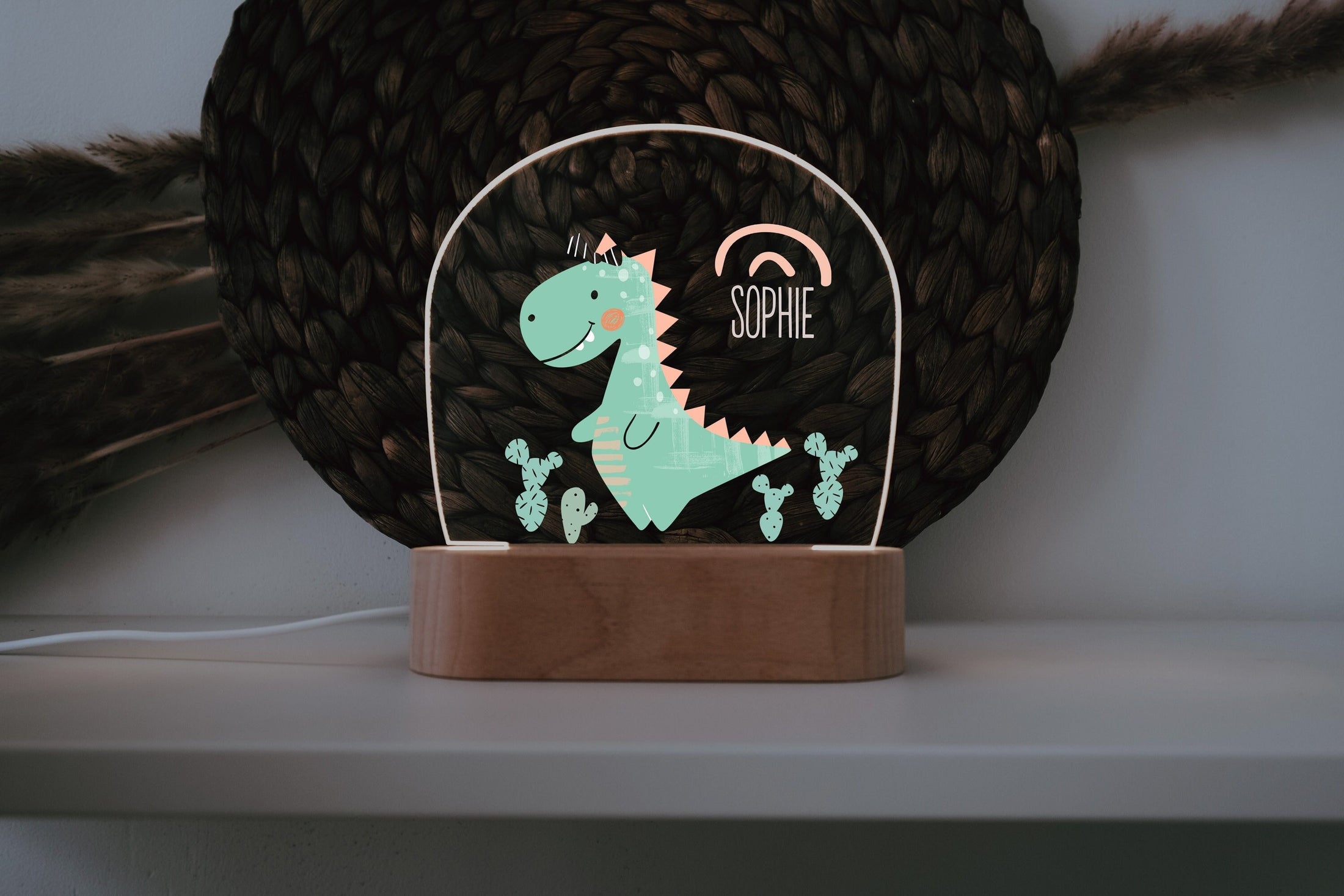 Nachtlicht aus Acryl "bunter Dino", Holzfuß graviert, Geschenk zur Geburt , Personalisierte Erinnerungsstücke, Geschenke für Kinder, LED
