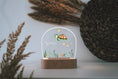 Load image into Gallery viewer, Nachtlicht "Schildkröte" personalisiert aus Acryl, Holzfuß Gravur, Geschenk Geburt, Kinderzimmer, Persönliches Geburtstagsgeschenk, Taufe
