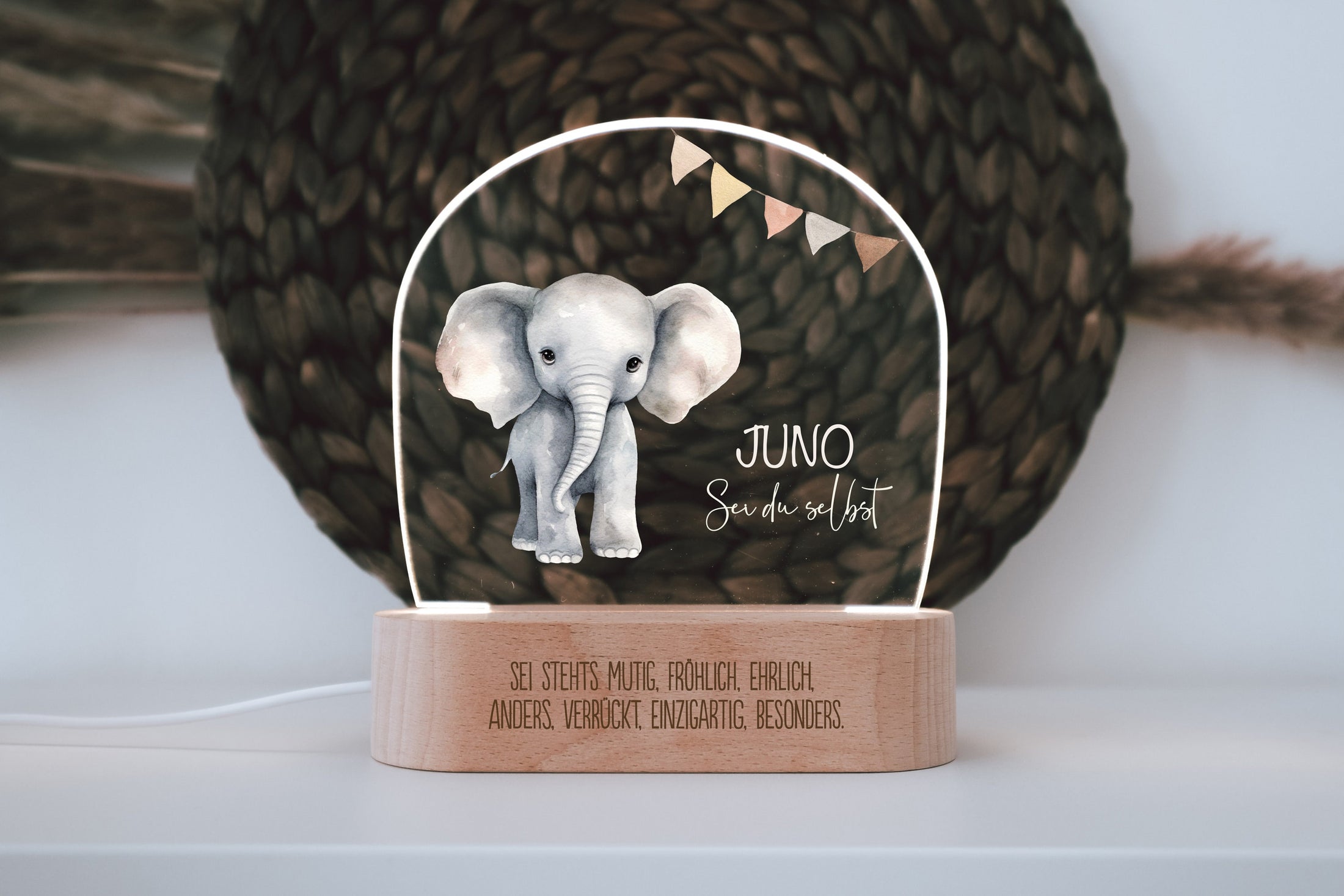 Nachtlicht "Elefant" personalisiert aus Acryl, Holzfuß und Glas können separat graviert werden, Persönliches Geschenk zur Taufe oder Geburt