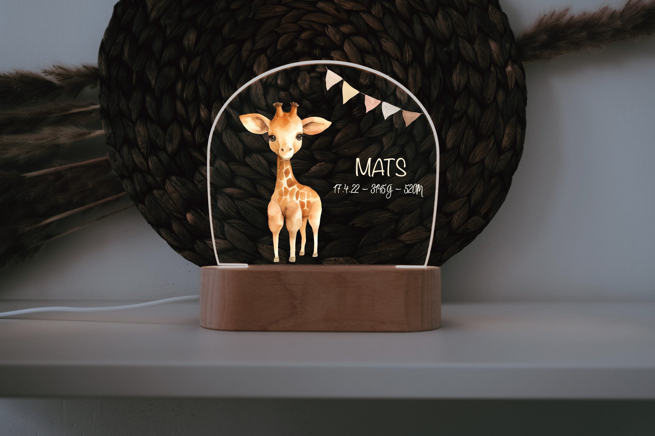 Nachtlicht "Giraffe" personalisiert aus Acryl, Holzfuß Gravur, Babygeschenk Geburt, Kinderzimmer, Persönliches Geburtstagsgeschenk, Taufe