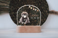 Load image into Gallery viewer, Nachtlicht "Gorilla" personalisiert aus Acryl, Holzfuß Gravur, Geschenk Geburt, Kinderzimmer, Persönliches Geburtstagsgeschenk, Taufe
